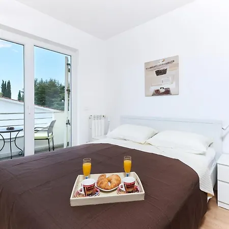 Villa Perla Umag Exterior photo