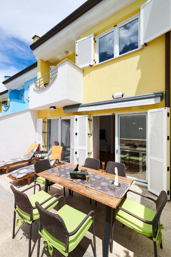 Perla Holiday home *